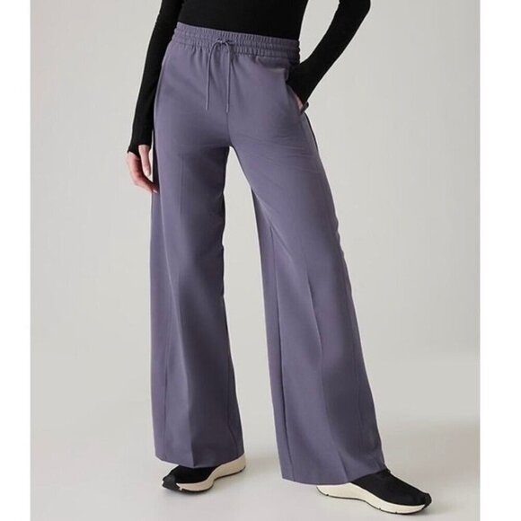 Athleta Stride Wide Leg Pants Athletic Athleisure Casual Travel Nightfall Small - Picture 1 of 11